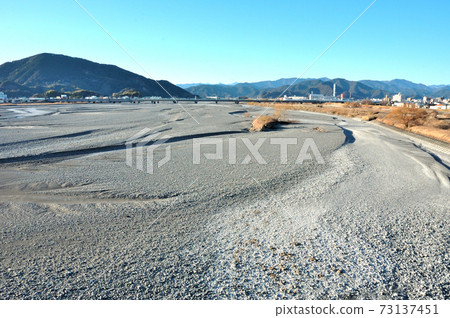 安倍川和安倍川大橋 73137451