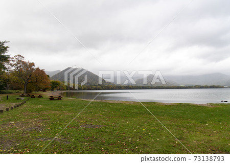北海道的共同湖 73138793
