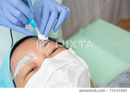 Eyebrow tattoo clinic or Eyebrow embroidery clinic Eyebrow tattoo clinic or Eyebrow embroidery clinic 73141880
