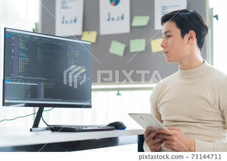 Man programmer 73144711