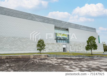 宮崎縣宮崎市宮崎縣立美術館 73147925