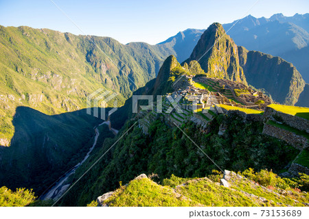 Sunrise on Machu Picchu, the lost city of inca Sunrise on Machu Picchu, the lost city of inca 73153689