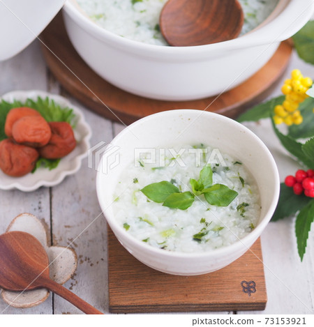 Spring nooki rice porridge Spring nooki rice porridge 73153921