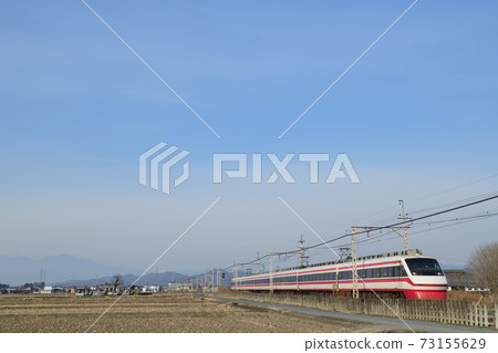 東武桐生線運行的特快涼子 73155629