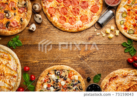 Different tipes of pizza Different tipes of pizza 73159043