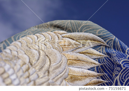 舊佈,絲綢,起重機刺繡,羽毛,醒目的圖案,日式圖案,吉祥,吉祥,日式背景圖像素材 舊佈,絲綢,起重機刺繡,羽毛,醒目的圖案,日式圖案,吉祥,吉祥,日式背景圖像素材 73159871