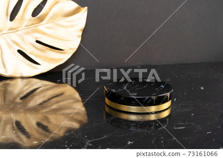 black and gold product display black and gold product display 73161066