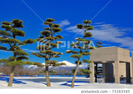 Iimoriyama Park Domon Ken Memorial Hall and Mt. Chokai Iimoriyama Park Domon Ken Memorial Hall and Mt. Chokai 73163585