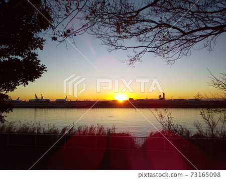京濱島翼羽公園2021年的第一個日出 京濱島翼羽公園2021年的第一個日出 73165098