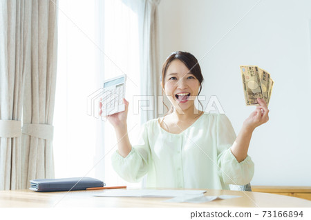 家庭主婦的家庭管理形象 73166894