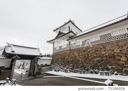 Kanazawa Castle where snow dances Kanazawa Castle where snow dances 73166916