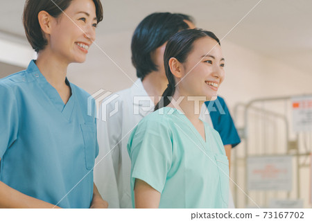 female, females, lady 73167702
