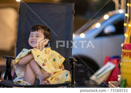 Family lifestyle camp 73168552