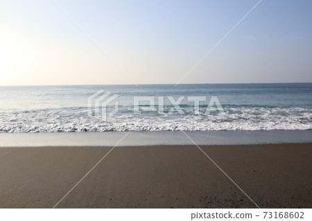 Winter morning sea Winter morning sea 73168602