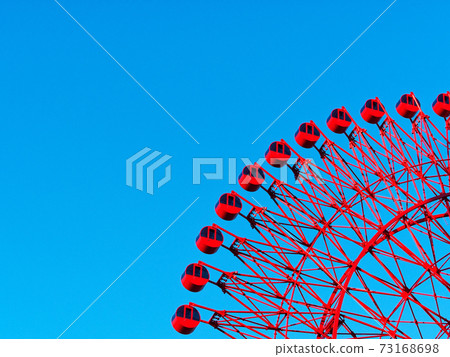Osaka Umeda HEP FIVE Ferris Wheel 73168698