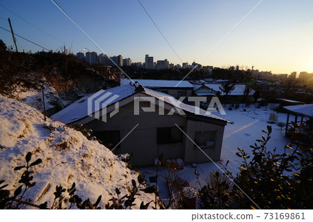 正陵谷，雪景，小巷，冬天 73169861