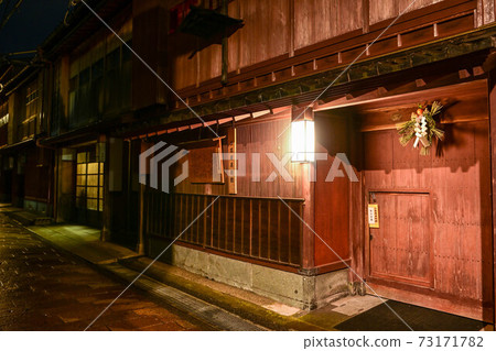 東茶屋區,美麗的鵝卵石 東茶屋區,美麗的鵝卵石 73171782