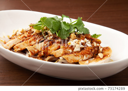 Drooled chicken Drooled chicken 73174289