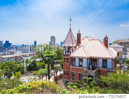 House of the weatherfucker and the streets of Kobe 73174837