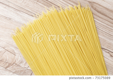 Pasta Pasta 73175089