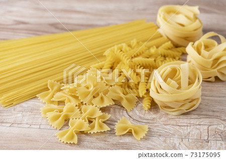 Pasta Pasta 73175095