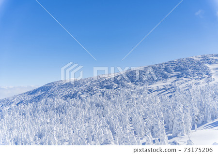 山形縣的冰與藍天山形縣山形市 73175206