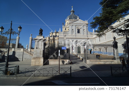 Madrid, Spain Madrid, Spain 73176147