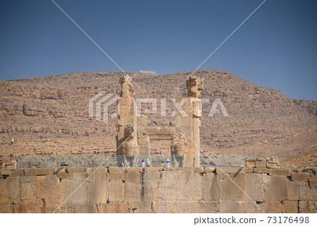 Ruins gate of Persepolis in Shiraz, Iran Ruins gate of Persepolis in Shiraz, Iran 73176498