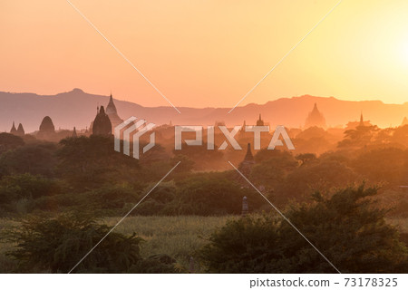 Ancient pagoda in Bagan at sunset, Myanmar Ancient pagoda in Bagan at sunset, Myanmar 73178325