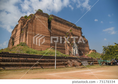 Mingun Pahtodawgyi pagoda near Mandalay, Myanmar 73178334
