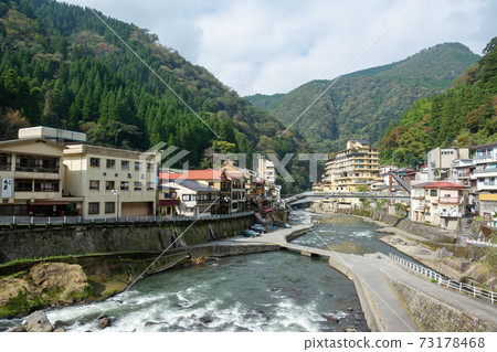 Shikade溫泉 73178468