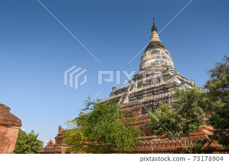 Shwesandaw pagoda in Bagan, Myanmar Shwesandaw pagoda in Bagan, Myanmar 73178904