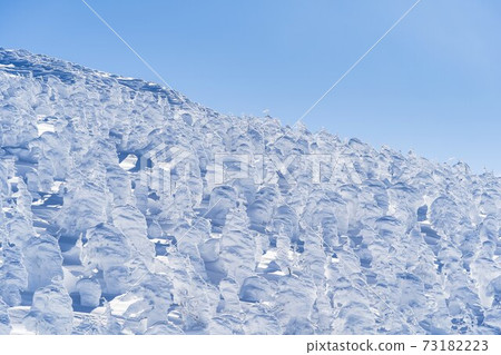 山形縣的冰與藍天山形縣山形市 73182223