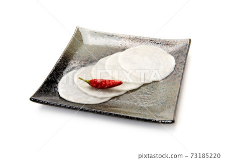 Senmaizuke of radish 73185220