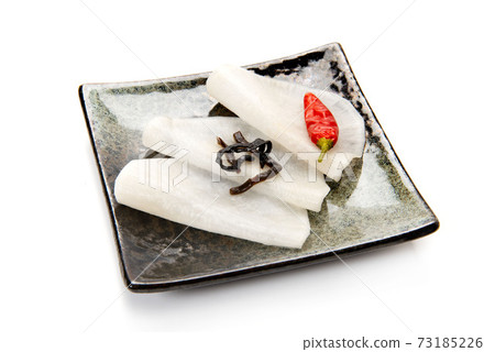 Senmaizuke of radish 73185226