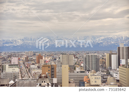 Snow Tateyama mountain range 73185642