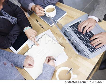 asian business people meeting in office asian business people meeting in office 73185660