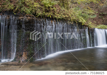 長野縣輕井澤市白石瀑布慢速快門 73186025