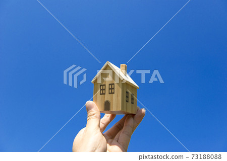 [房屋圖片]買房子!!（藍藍的天空背景）house_house_my home 73188088