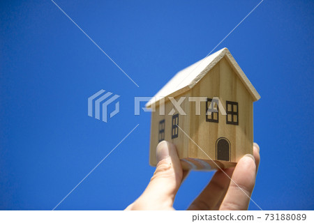 [房屋圖片]買房子!!（藍藍的天空背景）house_house_my home 73188089