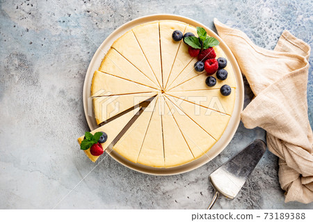 Classic New York cheesecake Classic New York cheesecake 73189388