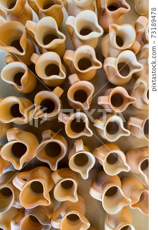 Clay pots Clay pots 73189478