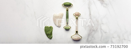 Jade face roller and Gua sha stone 73192700