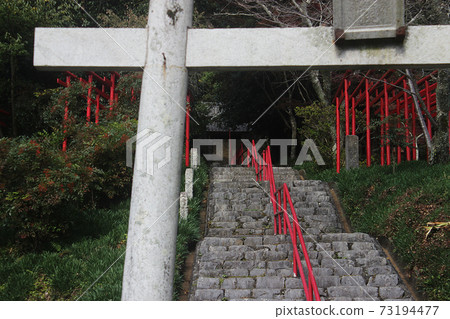 Hamakita, Hamamatsu City, Ryuguyama, Gansuiji Hakusan Shrine entrance 73194477