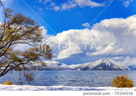 琵琶湖(12月冬季降雪) 琵琶湖(12月冬季降雪) 73194539