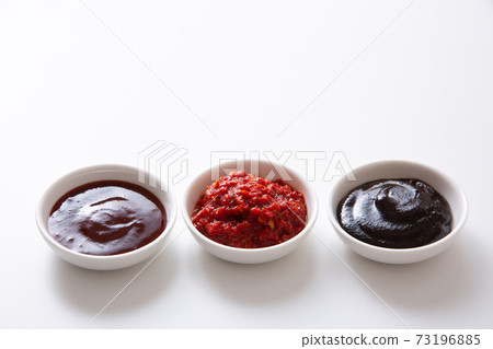 Tianmian sauce, doubanjiang, gochujang Tianmian sauce, doubanjiang, gochujang 73196885