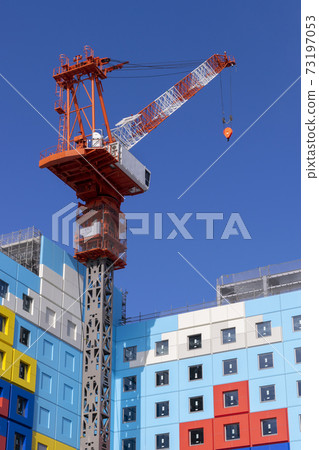 起重機在建建築 起重機在建建築 73197053