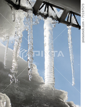 Icicles found in Kamikochi Snowshoe Walking 73197573