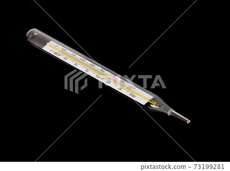 mercury thermometer, isolated on black background mercury thermometer, isolated on black background 73199281
