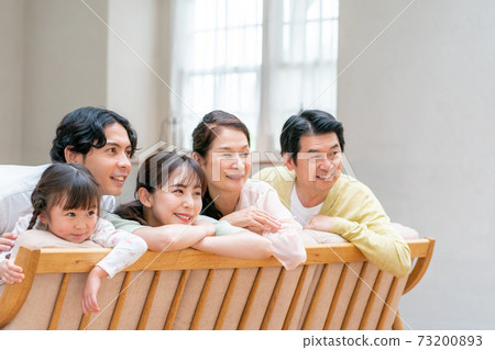 Three generation family Three generation family 73200893
